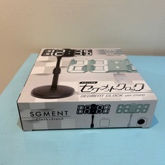 🍦新品未開封🍦スタンド付き　セグメントクロック　「ホワイト」の画像