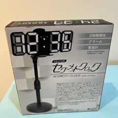 🍦新品未開封🍦スタンド付き　セグメントクロック　「ホワイト」の画像