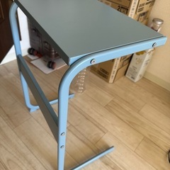 IKEAブルクスヴァーラ サイドテーブル