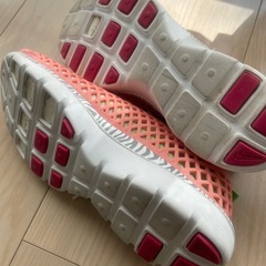 ナイキ　NIKE レディースシューズ　スニーカー　の画像