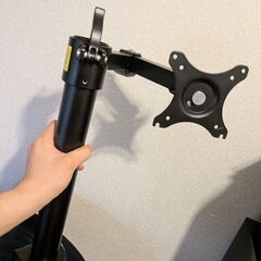モニターアーム