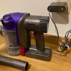 2/25まで出品　ダイソン　ハンディ　掃除機　の画像