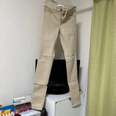 ユニクロ　ジーンズ　Jeans 