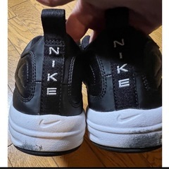 NIKE  黒　シューズ　25.5cmの画像