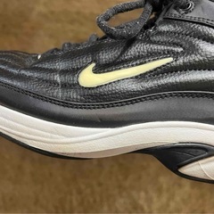 NIKE  黒　シューズ　25.5cmの画像