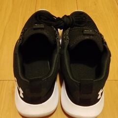 【最終値下げ】アンダーアーマー　UAビクトリー　メンズ28.5cm　ランニングシューズの画像