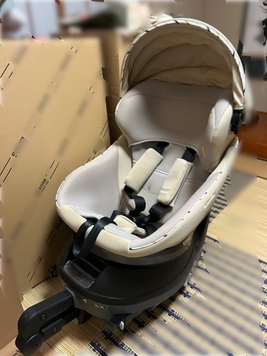 combi  クルムーヴスマート　isofix 回転式