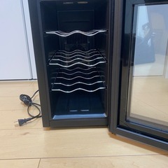 アイリスオーヤマ ワインセラー 8本収納 の画像