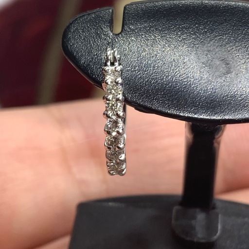 K18WG ホワイトゴールド　フープ　ダイヤピアス　1.5g