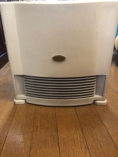 セラミックファンヒーター　スチーム機能付き　SHARP HX-B52A