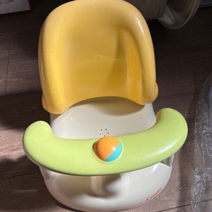 コンビ バスチェア