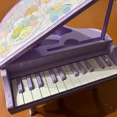 すみっコぐらし　電子ピアノ　おもちゃの画像