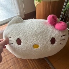 キティちゃんぬいぐるみ

