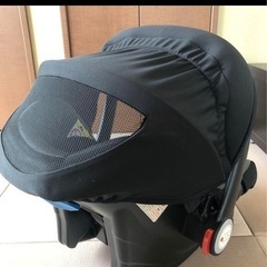 チャイルドシート　新生児　の画像