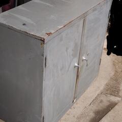 昭和レトロ 鉄の棚 スチールキャビネット　の画像