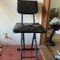 イス　　ブラック