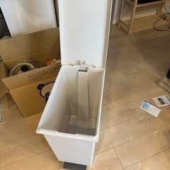 ゴミ箱(ニトリ)の画像