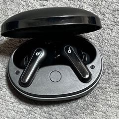 Bluetoothイヤホン、anker SoundCore 