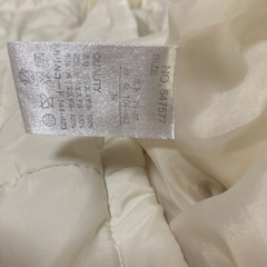 HEAD白ジャンパーの画像