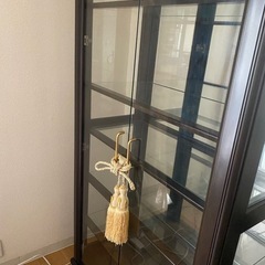 アンティークキャピネット照明付き