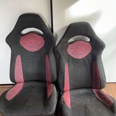 珍しいバケットシートペア
