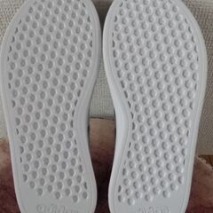 【新品未使用✨】adidas 19cm 黒 マジックベルト靴の画像