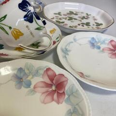 ブランド ティーカップ＋お皿まとめてセット◆ノリタケ・ナルミ・ウェッジウッド◆臼杵市内お取引希望の画像