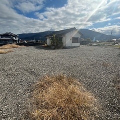 徳島県美馬市の室内に物がほとんどなく綺麗で敷地が広いです。 - 不動産売買（マンション/一戸建て）