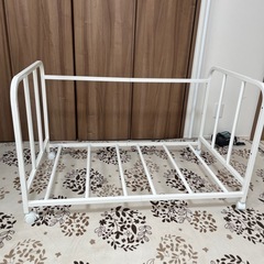 早めに引き取り可能な方　布団ラック　布団収納の画像