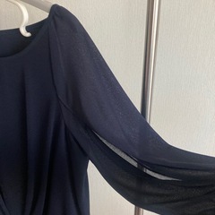 スカートとブラウスの画像