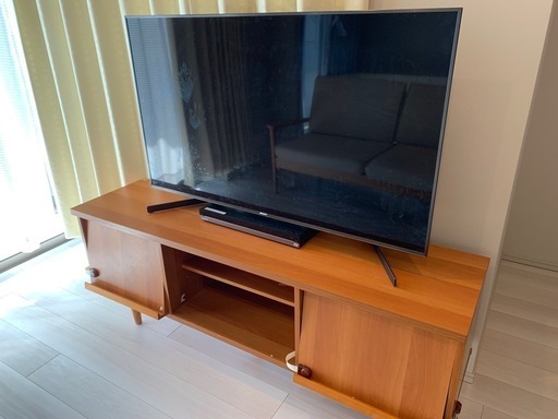 49インチ4K液晶テレビとテレビ台 ナ*ツ様 大型テレビ スタンド式