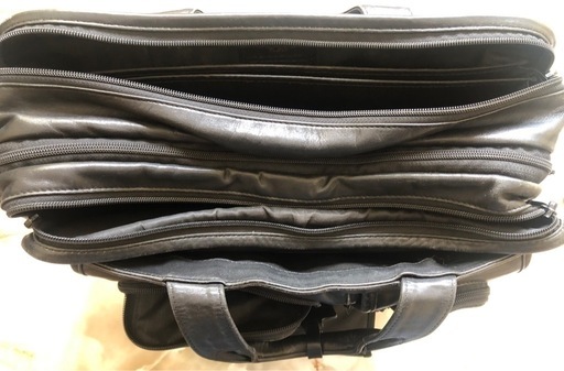 TUMI ビジネスバッグ ブラック レザー 7.75674.1041