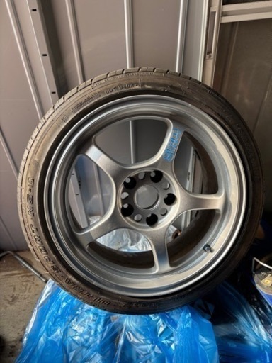 RAYS 57c : 17インチ 8.5j +30 2本