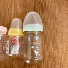 哺乳瓶の画像