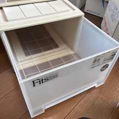 クレゼットスッキリ半透明　３つお譲りしたいです、、の画像