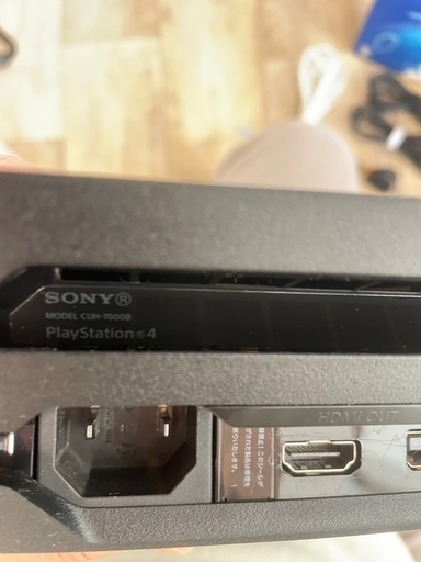 ps4 pro 1tb  コントローラー2ツ　HDMI LANケーブル　セット