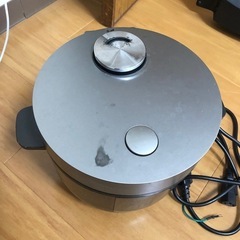 炊飯器の画像