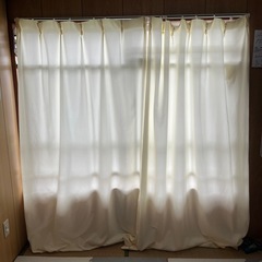 ニトリ　Ｎプレッツ　カーテン　200cm 2枚　アイボリー　黄色