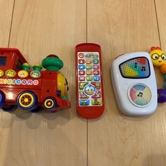 赤ちゃん用　おもちゃ３つ