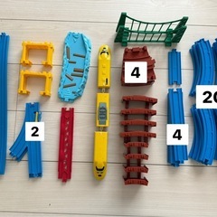 プラレール　トーマス　ドクターイエローの画像