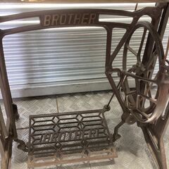 店頭引き渡し 中古 現状品 BROTHER ブラザー 足踏みミシン アンティーク インテリア レトロ 動作未確認の画像