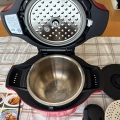 値下げ中！SHARPヘルシオ　ホットクックの画像