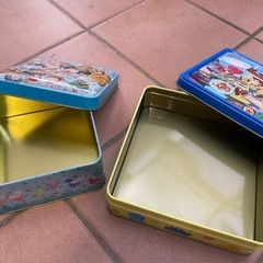 ディズニー缶　空き缶の画像