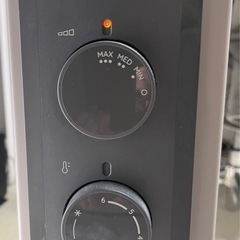 デロンギ　オイルヒーター RHJ21F0812-GY 大船駅の画像