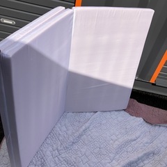 無料　折り畳みマットレスの画像