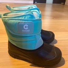 ほぼ新品　スノーブーツ キッズ の画像