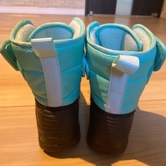ほぼ新品　スノーブーツ キッズ の画像