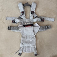 【値下げ】ベビービョルン　ワンカイエアー　メッシュ　抱っこ紐　シルバーの画像