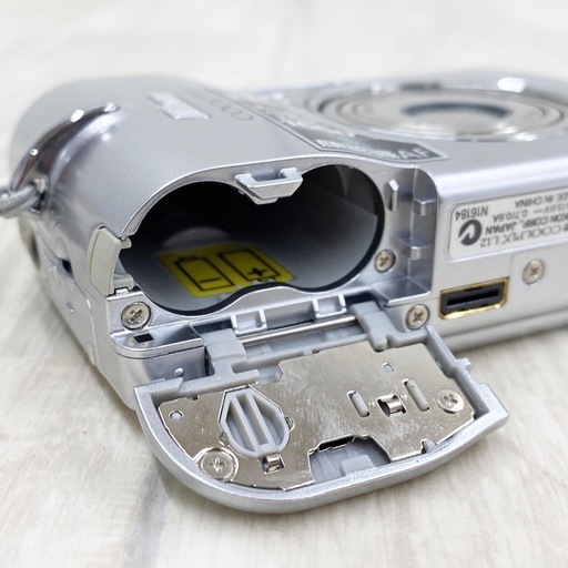 【美品】Nikon COOLPIX L12 ニコン デジカメ 単三電池