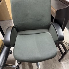 オフィスチェア　椅子　
